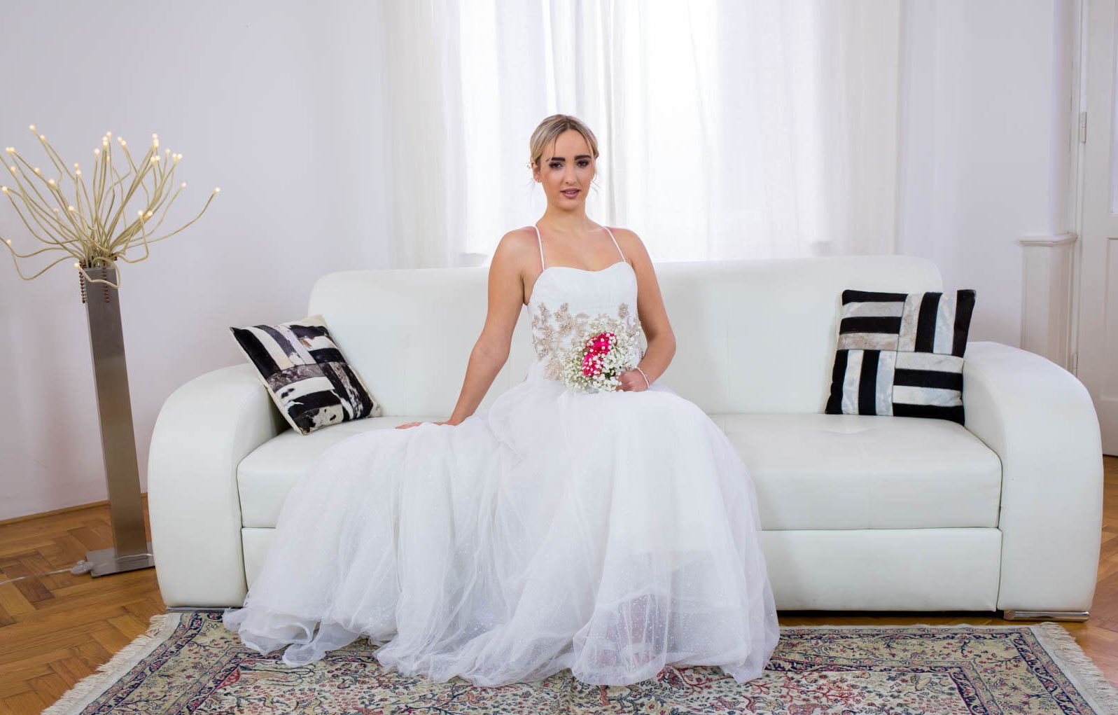 Невеста изменила мужу на свадьбе в свадебном платье: смотреть русское порно видео онлайн бесплатно